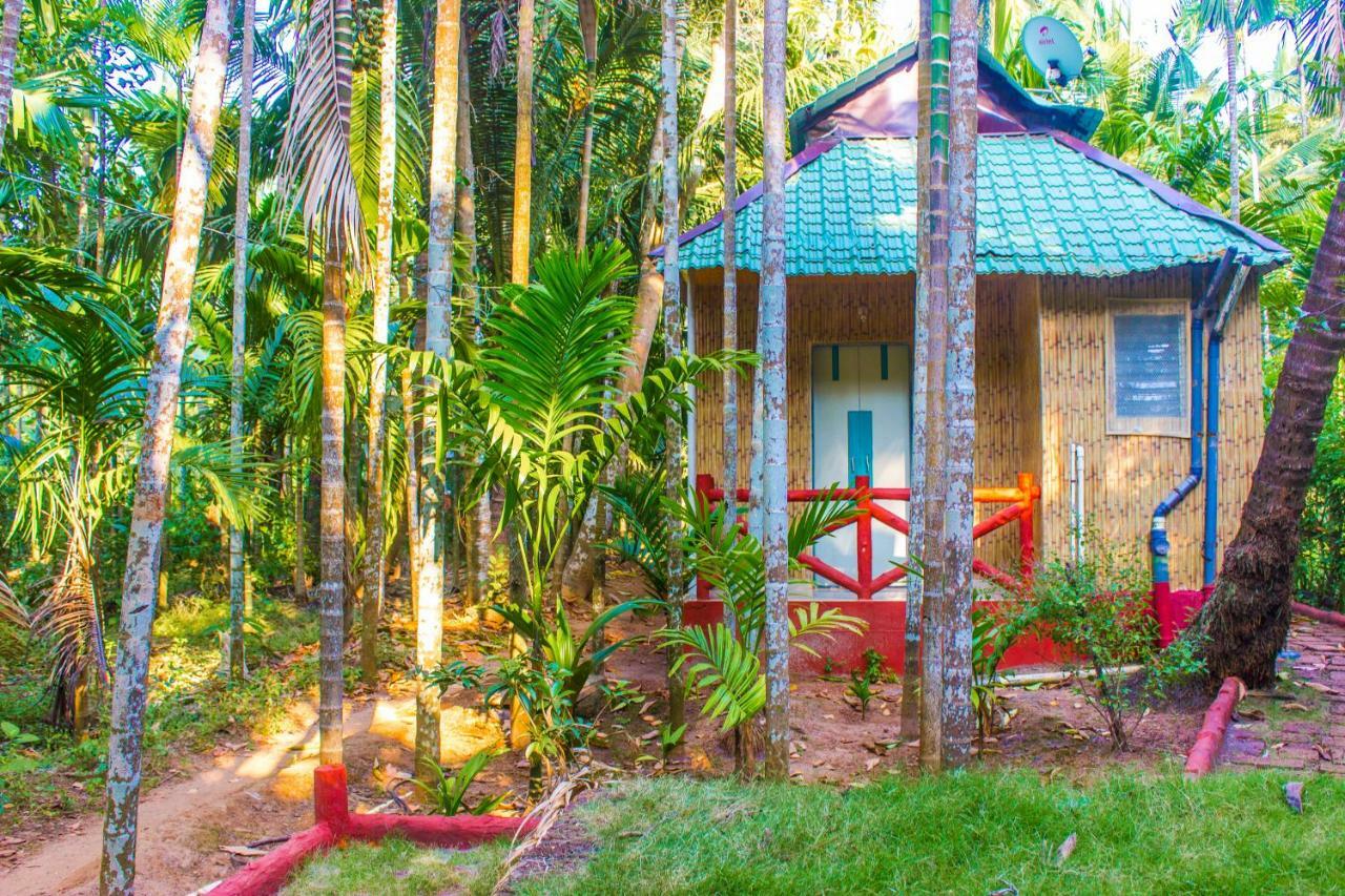 Maitreya Beach Resort Diveagar Bagian luar foto